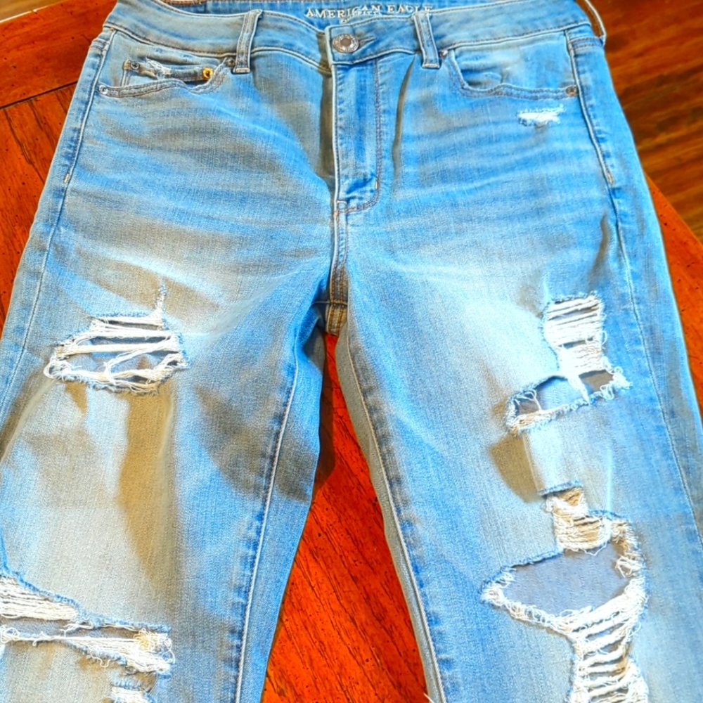 High Rise Straight Super Stretch destroyed America Eagle Jeans